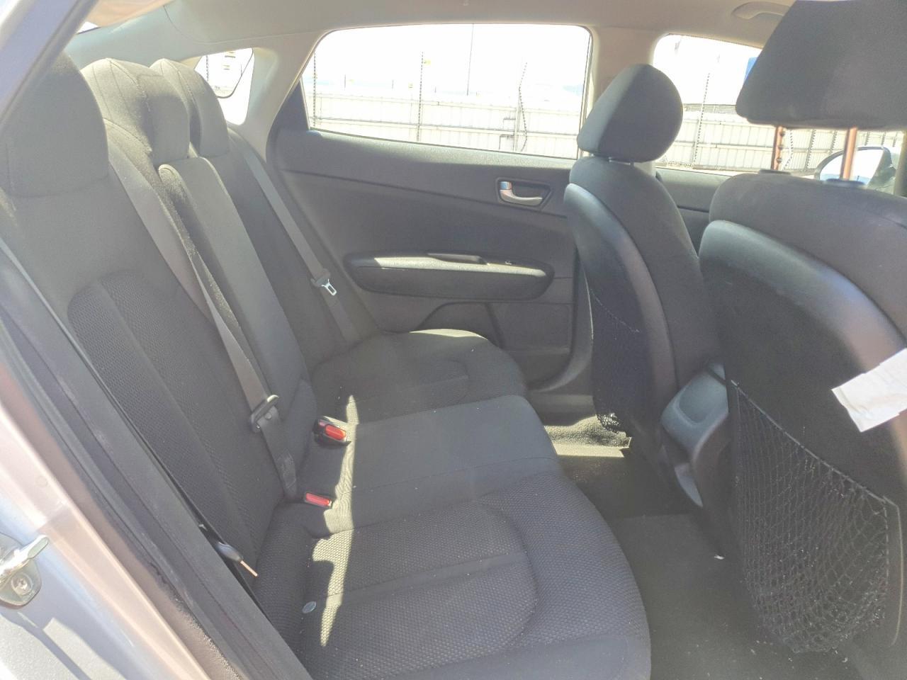2019 KIA OPTIMA LX — Фото 10 из 12