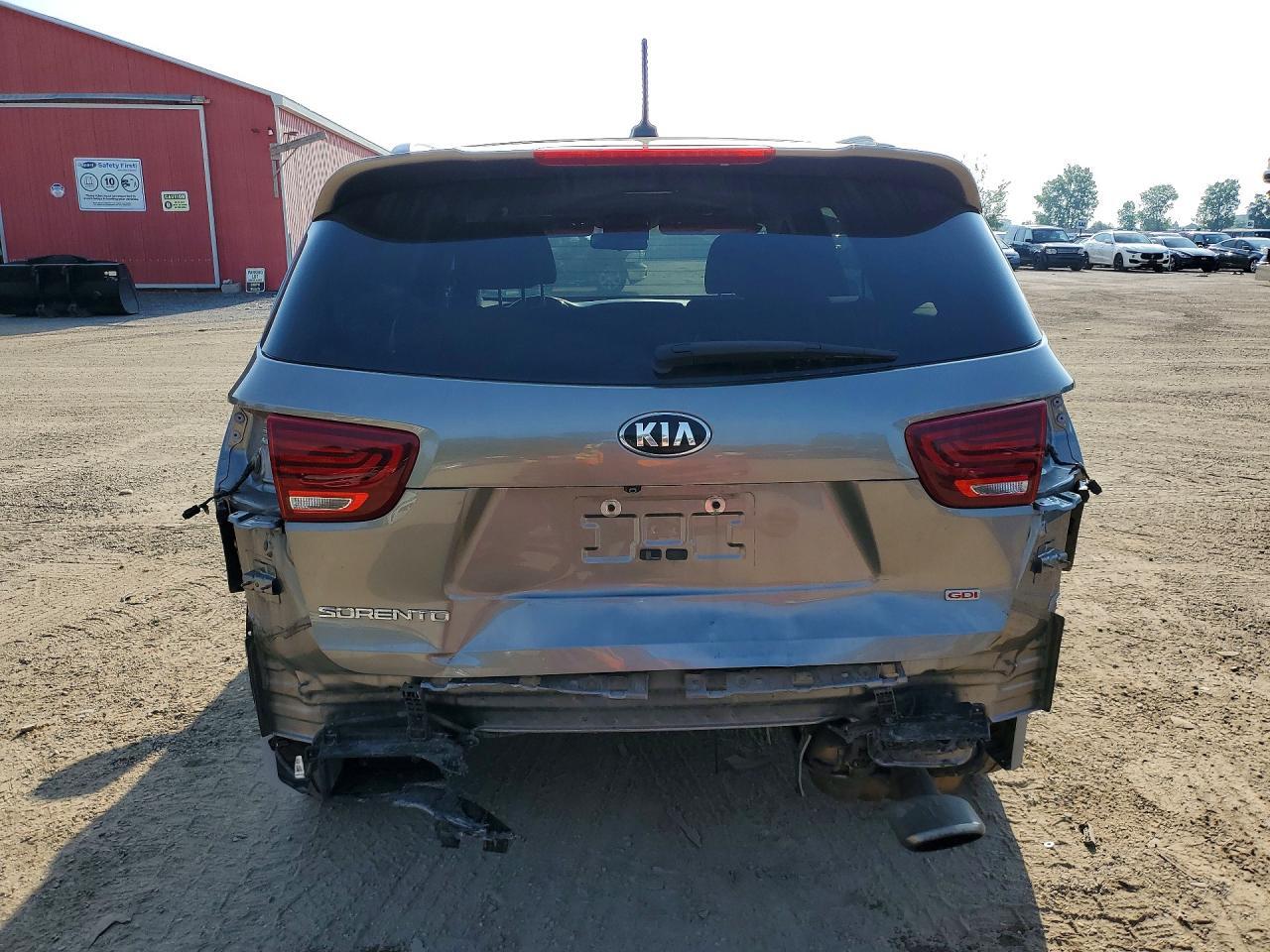 2019 KIA SORENTO LX — Фото 6 из 13