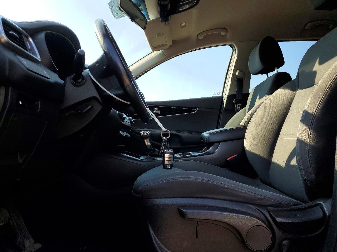 2019 KIA SORENTO LX — Фото 7 из 13