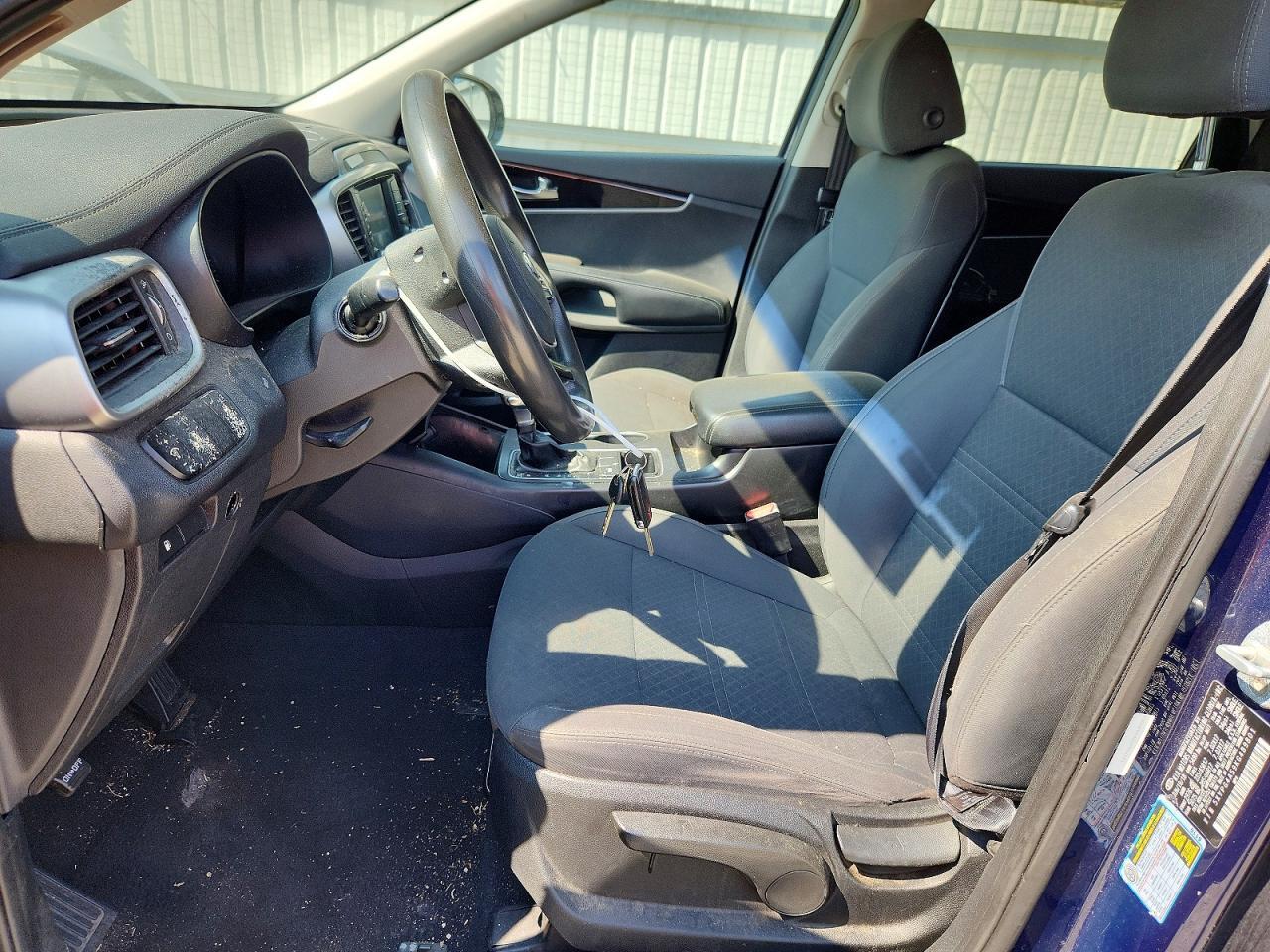2019 KIA SORENTO LX V6 — Фото 7 из 13