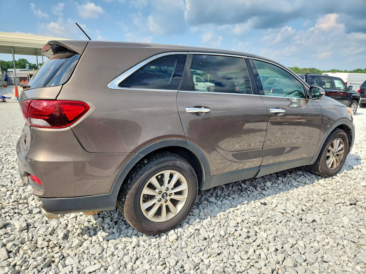 2019 KIA SORENTO LX V6 — Фото 3 из 13