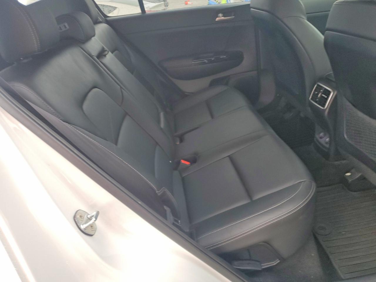 2019 KIA SPORTAGE EX — Фото 11 из 13