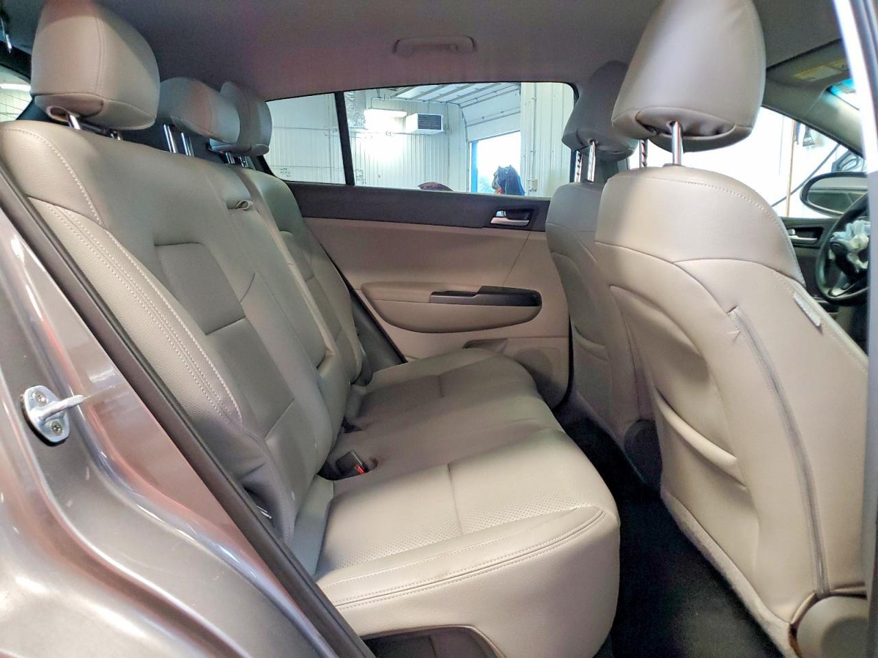 2019 KIA SPORTAGE LX — Фото 11 из 13