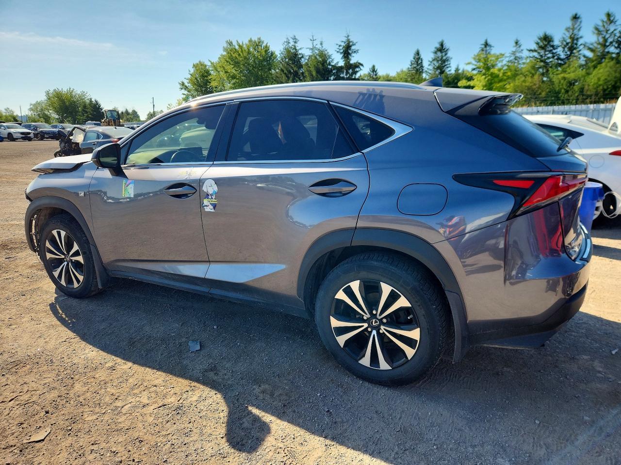 2019 LEXUS NX 300 BASE — Фото 2 из 14