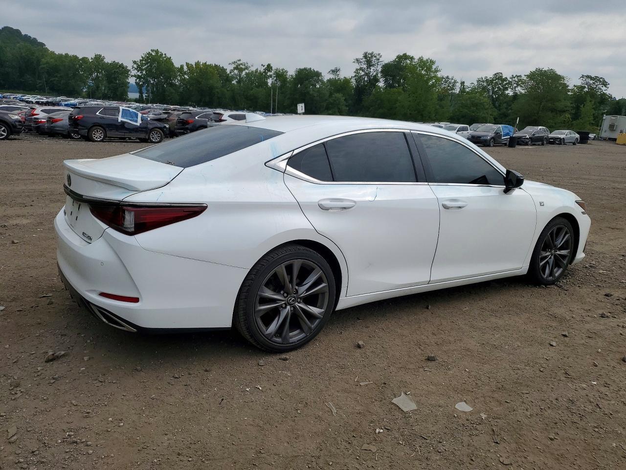 2019 LEXUS ES 350 — Фото 3 из 12