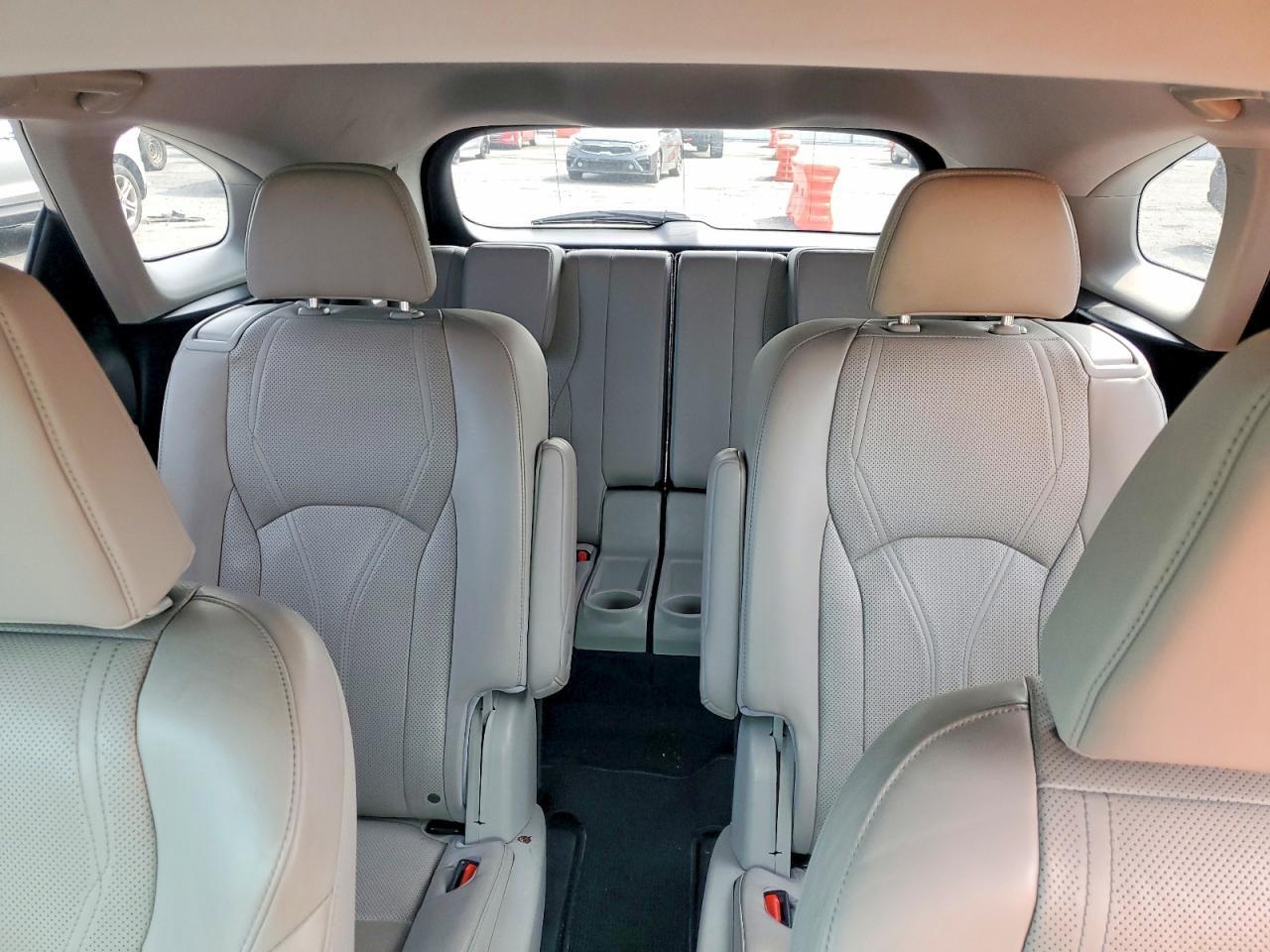 2019 LEXUS RX 350 L — Фото 10 из 13