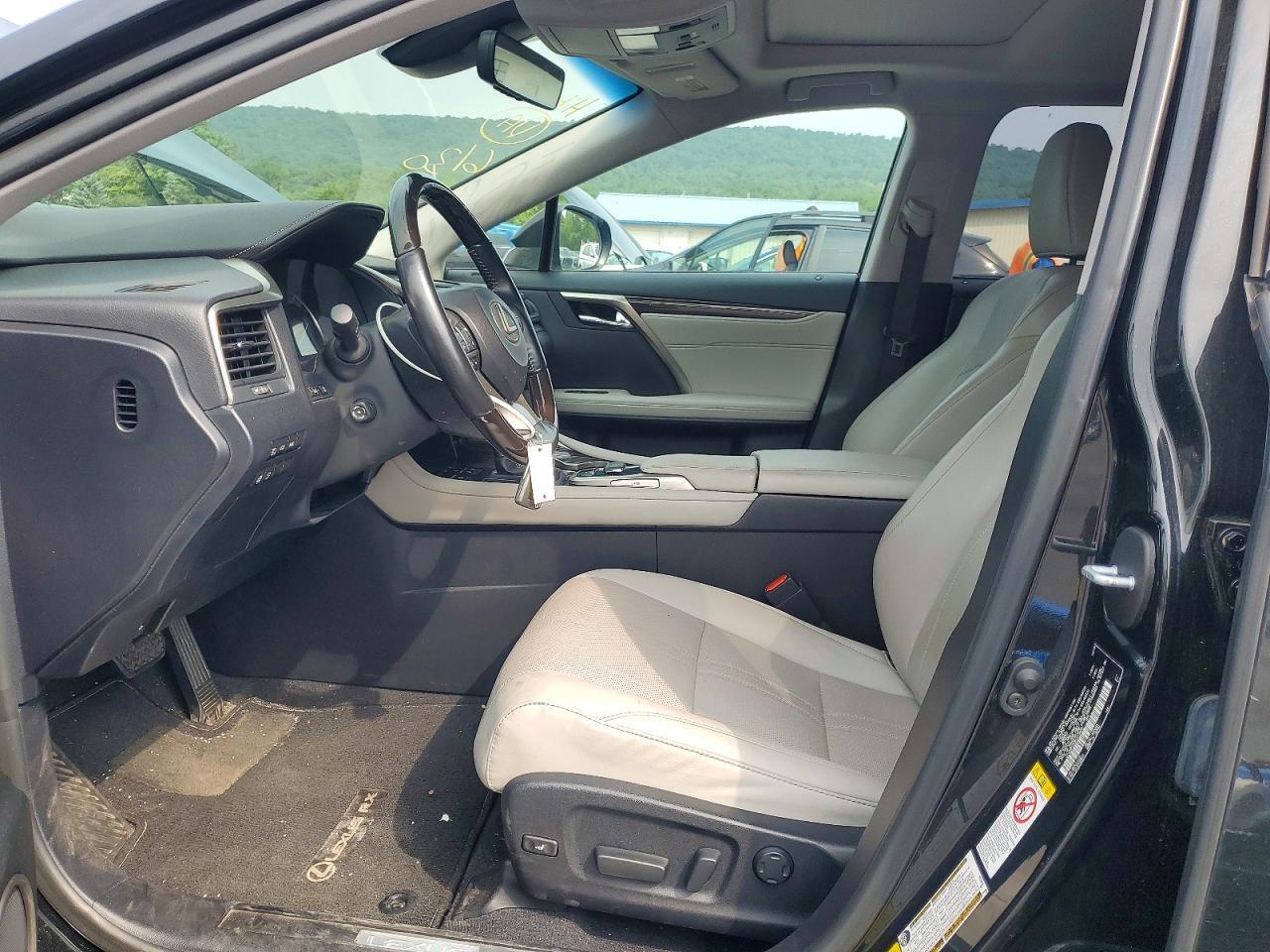 2019 LEXUS RX 350 L — Фото 7 из 13