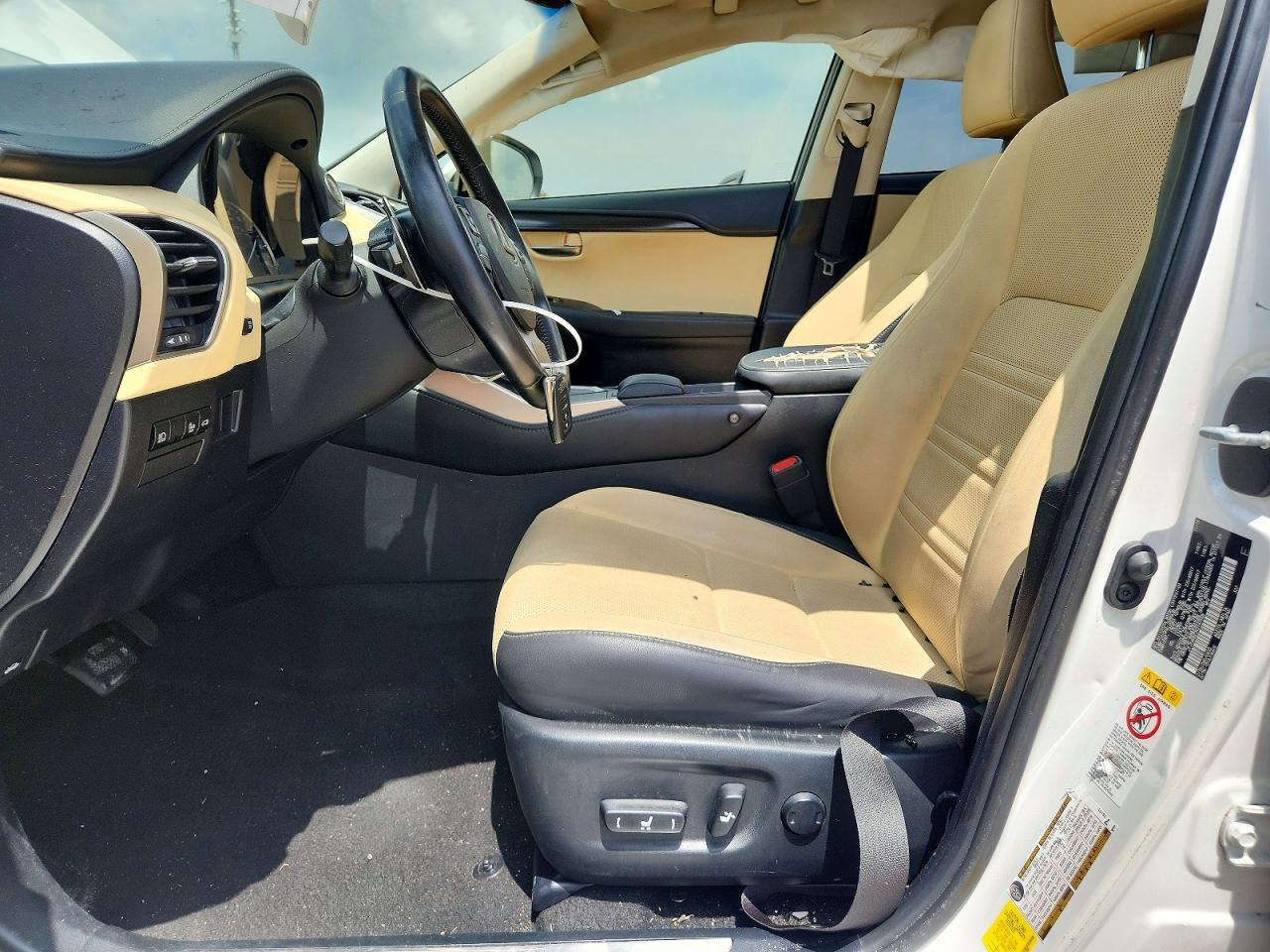 2019 LEXUS NX 300 BASE — Фото 7 из 14