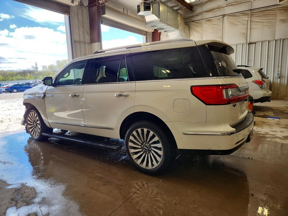 2019 LINCOLN NAVIGATOR RESERVE — Фото 2 из 15