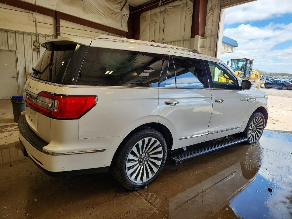 2019 LINCOLN NAVIGATOR RESERVE — Фото 3 из 15