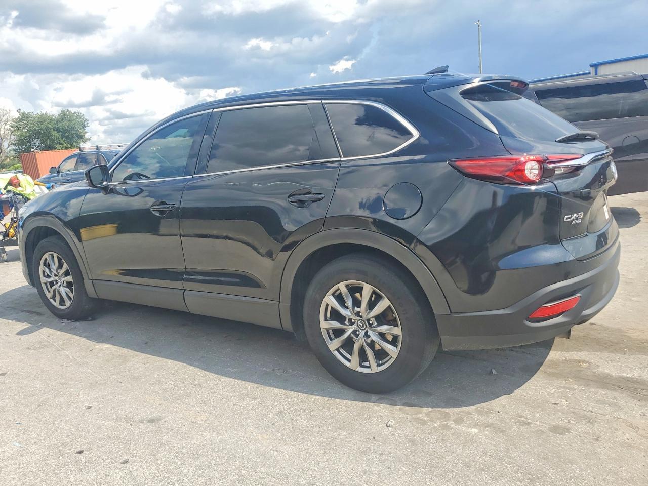 2019 MAZDA CX-9 TOURING — Фото 2 из 13