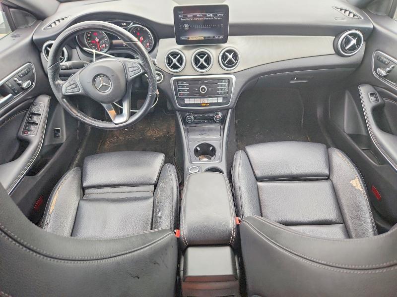 2019 MERCEDES-BENZ CLA 250 — Фото 8 из 12