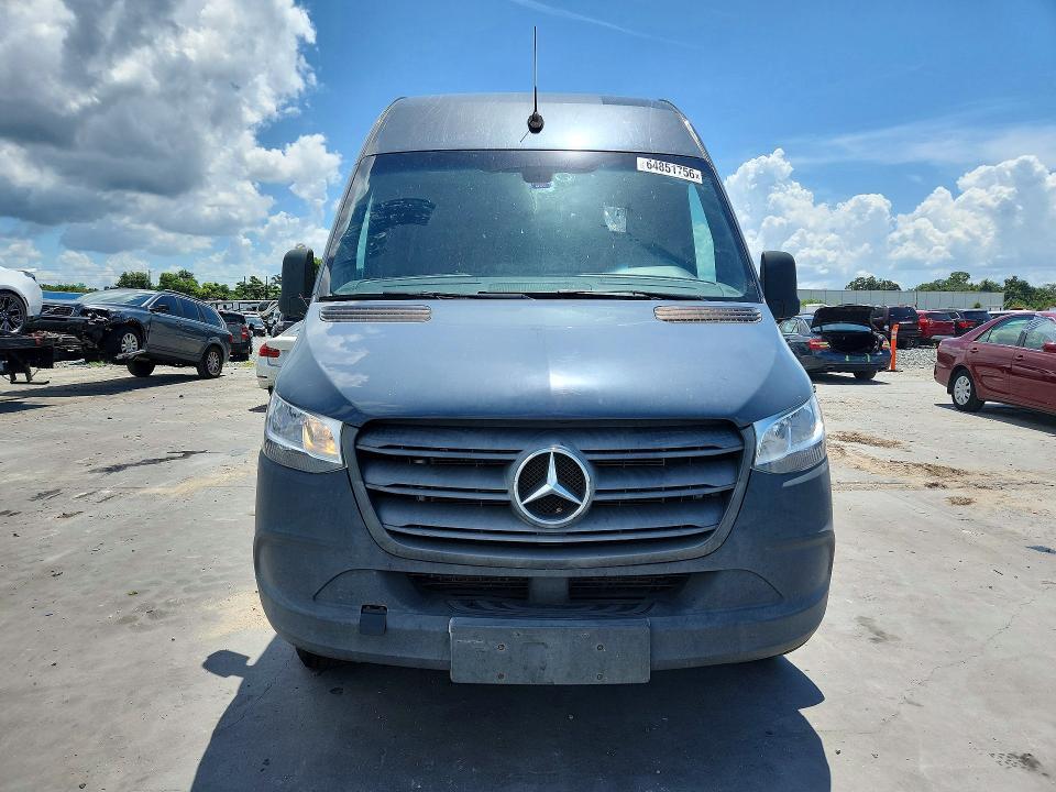2019 MERCEDES-BENZ SPRINTER 2500/3500 DELIVERY VAN — Фото 5 из 13