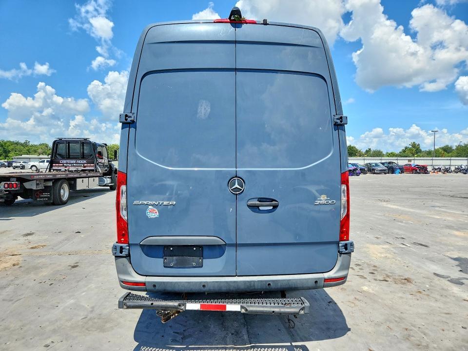 2019 MERCEDES-BENZ SPRINTER 2500/3500 DELIVERY VAN — Фото 6 из 13