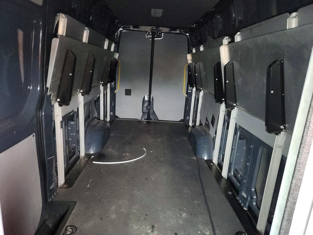 2019 MERCEDES-BENZ SPRINTER 2500/3500 DELIVERY VAN — Фото 10 из 14