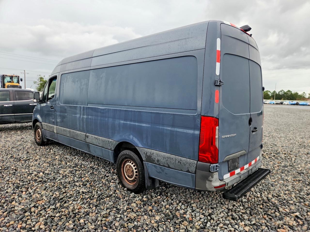 2019 MERCEDES-BENZ SPRINTER 2500/3500 DELIVERY VAN — Фото 2 из 14