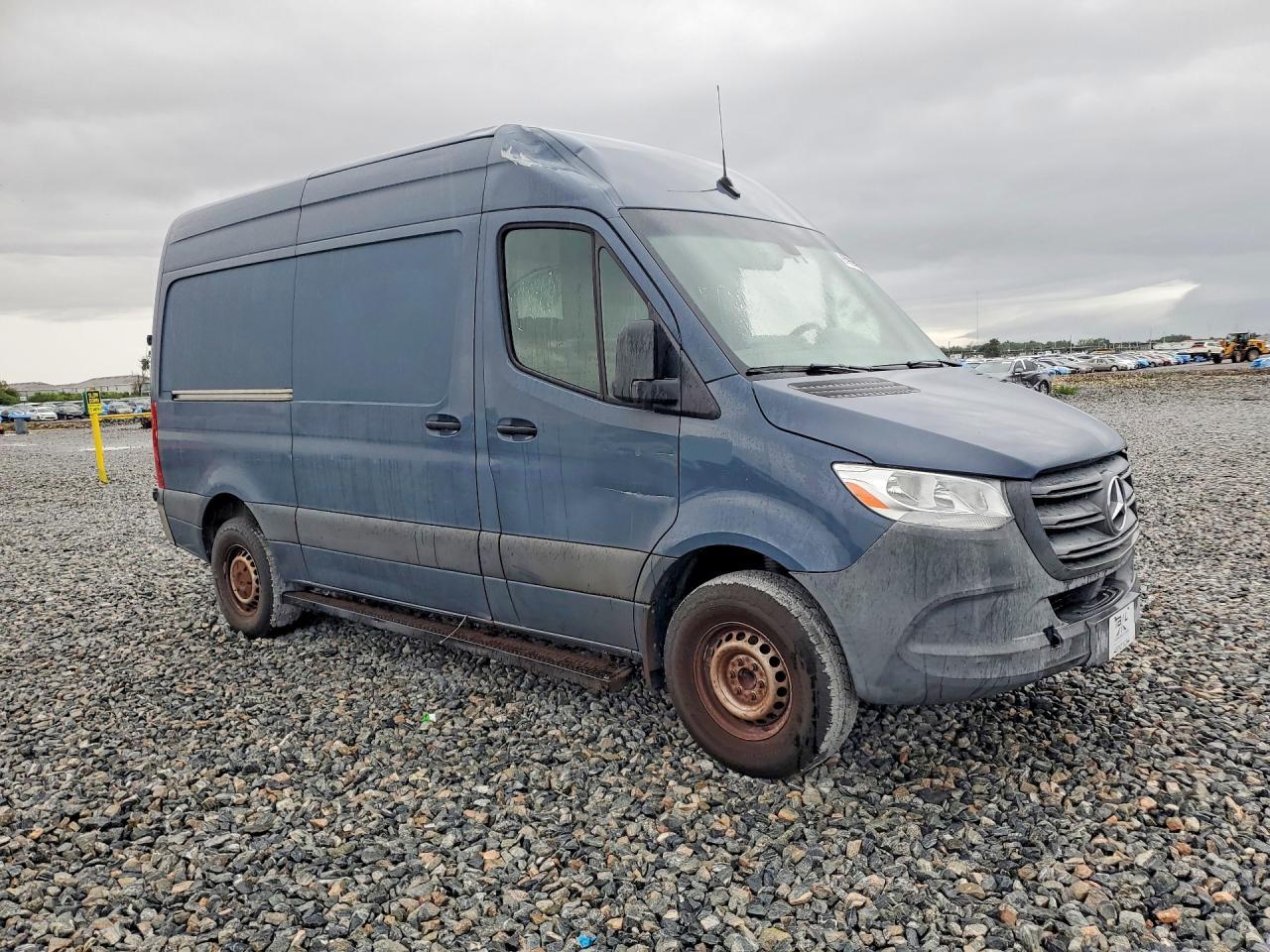 2019 MERCEDES-BENZ SPRINTER 2500/3500 — Фото 4 из 13