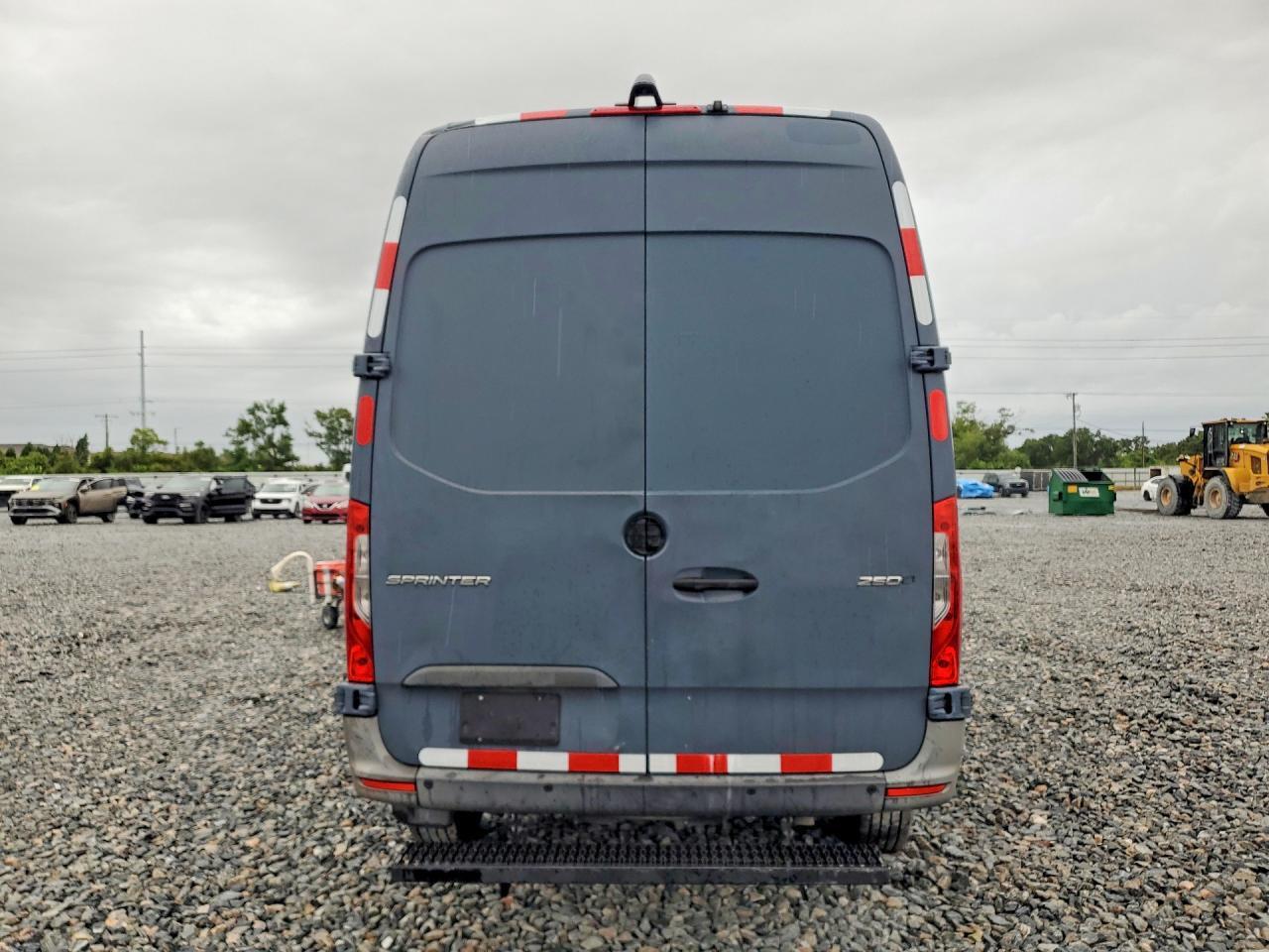 2019 MERCEDES-BENZ SPRINTER 2500/3500 — Фото 6 из 13