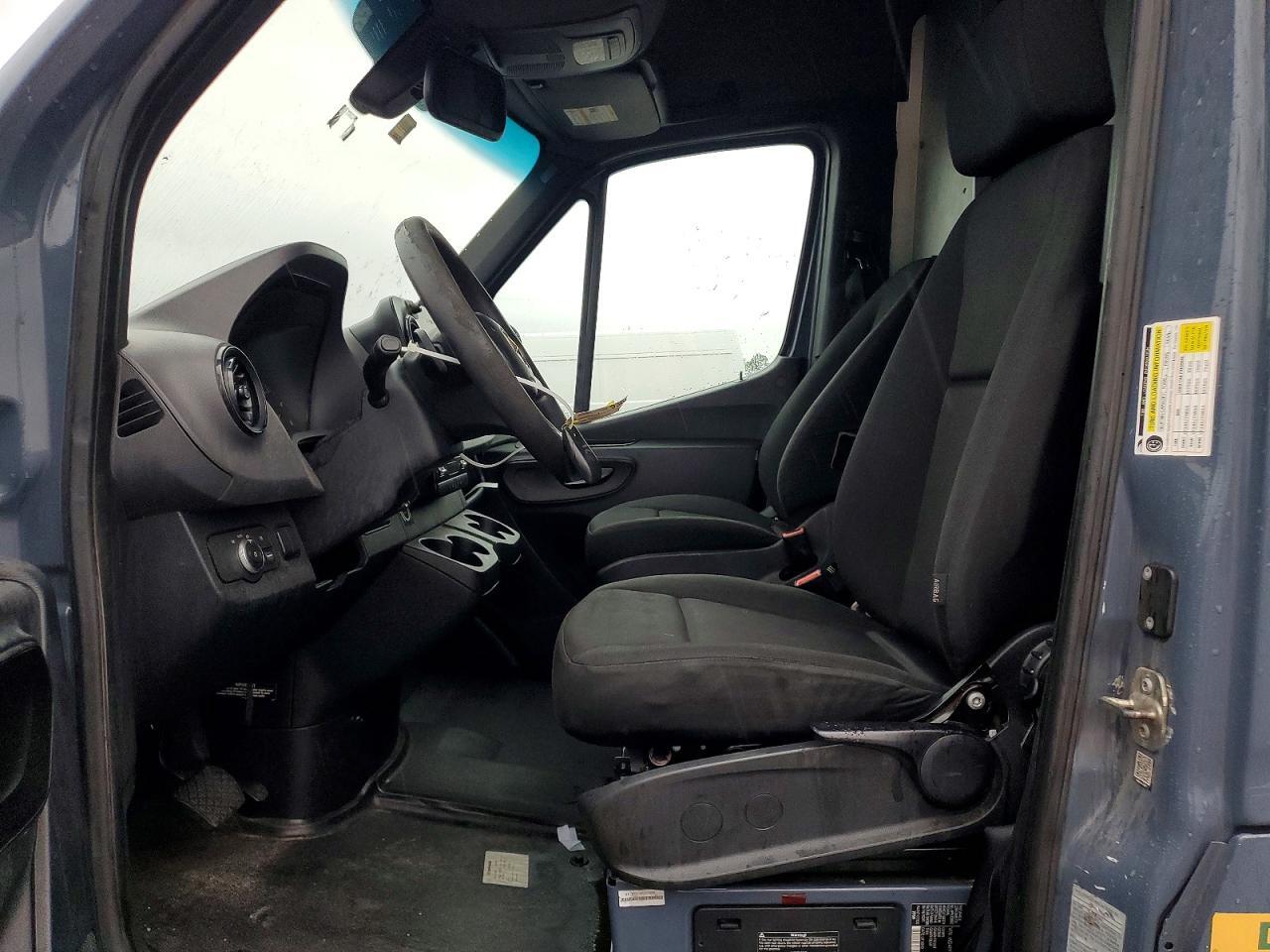2019 MERCEDES-BENZ SPRINTER 2500/3500 — Фото 7 из 13
