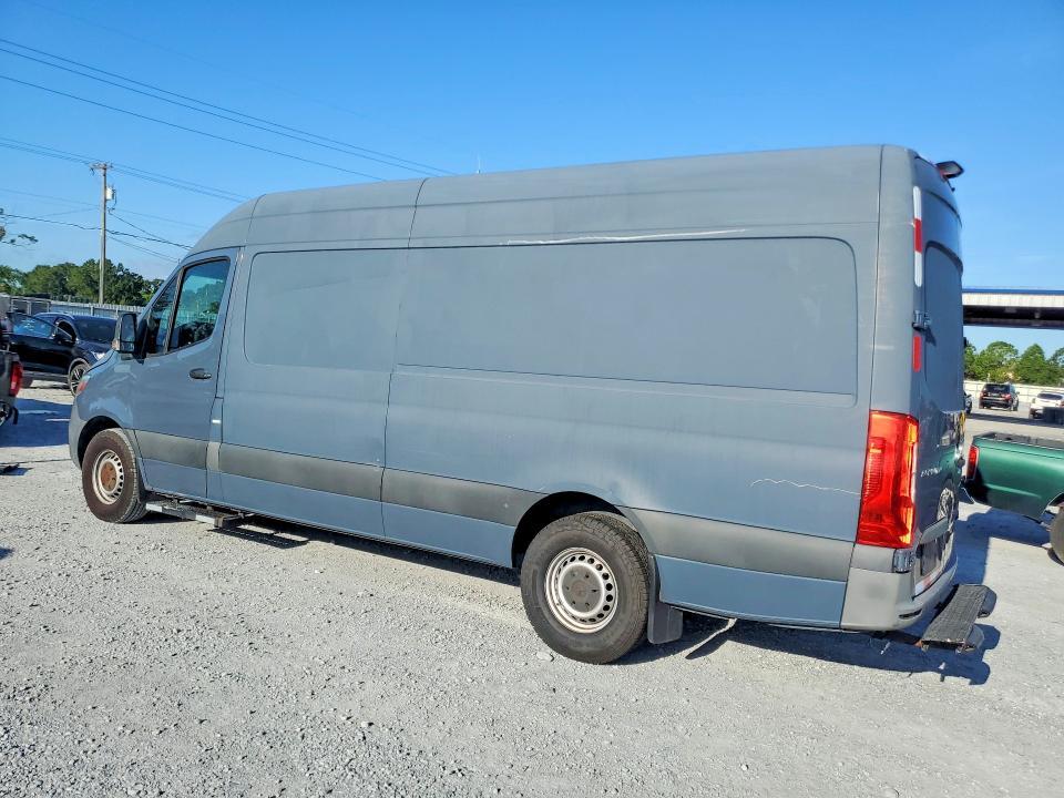 2019 MERCEDES-BENZ SPRINTER 2500 DELIVERY VAN — Фото 2 из 13