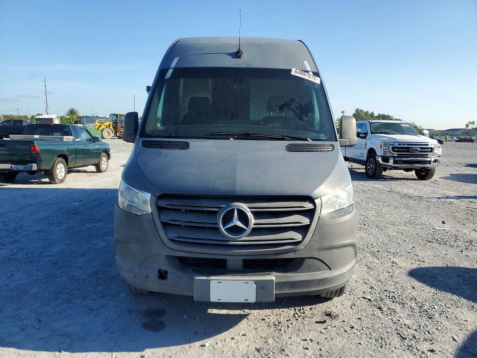 2019 MERCEDES-BENZ SPRINTER 2500 DELIVERY VAN — Фото 5 из 13