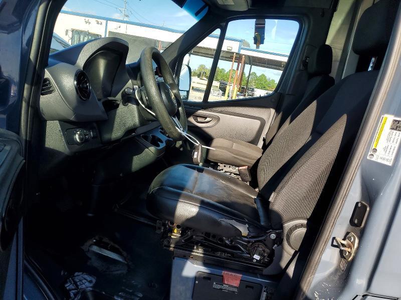 2019 MERCEDES-BENZ SPRINTER 2500 DELIVERY VAN — Фото 7 из 13