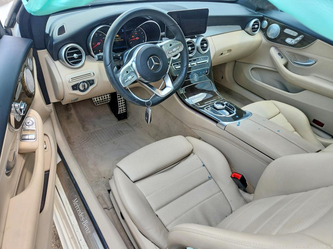 2019 MERCEDES-BENZ C 300 — Фото 8 из 12