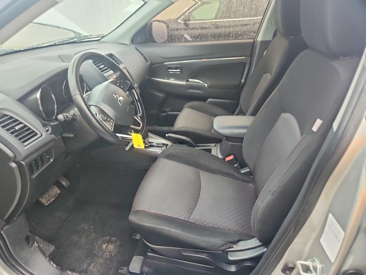 2019 MITSUBISHI OUTLANDER SPORT SE — Фото 7 из 13