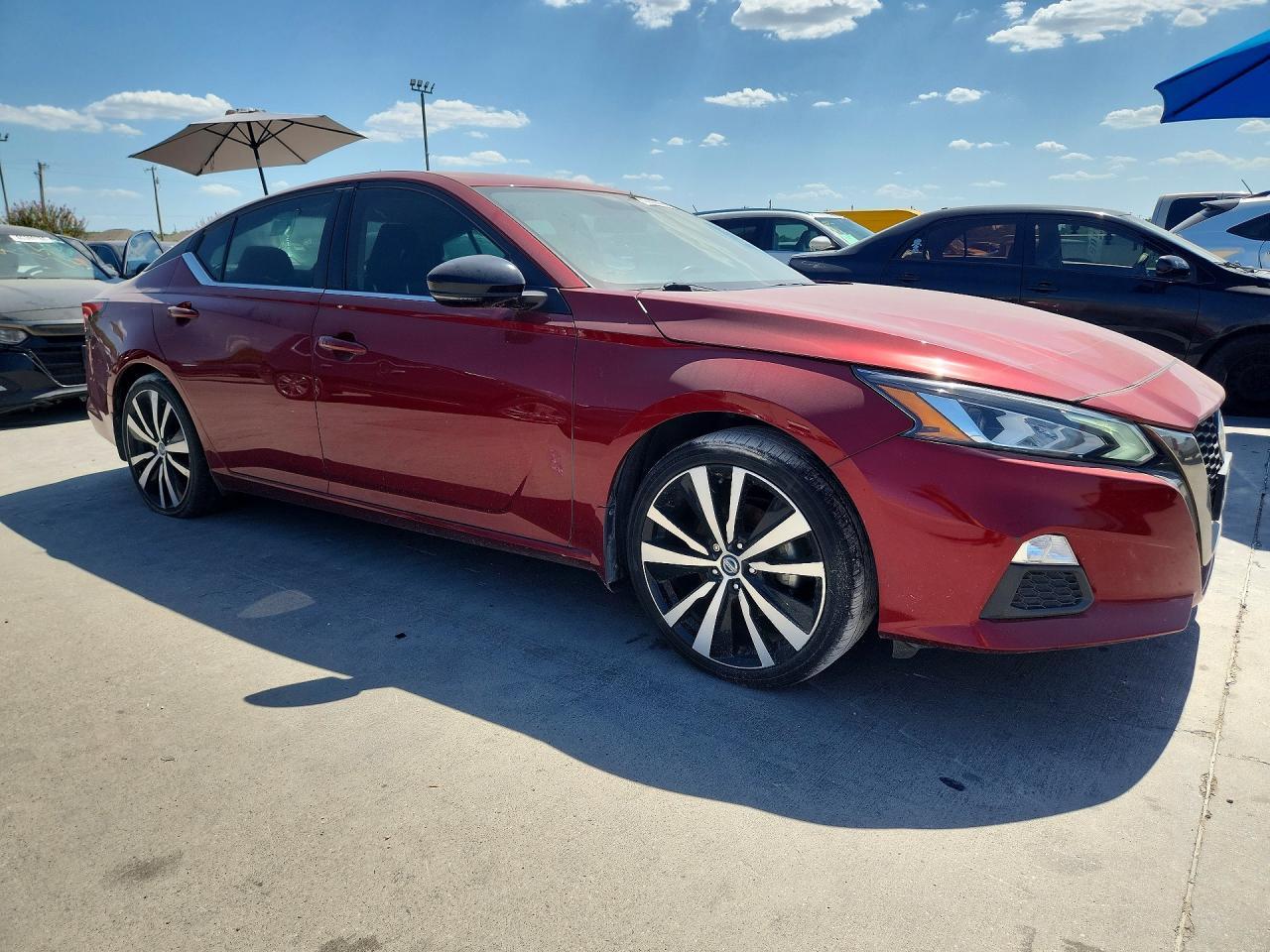 2019 NISSAN ALTIMA SR — Фото 4 из 12
