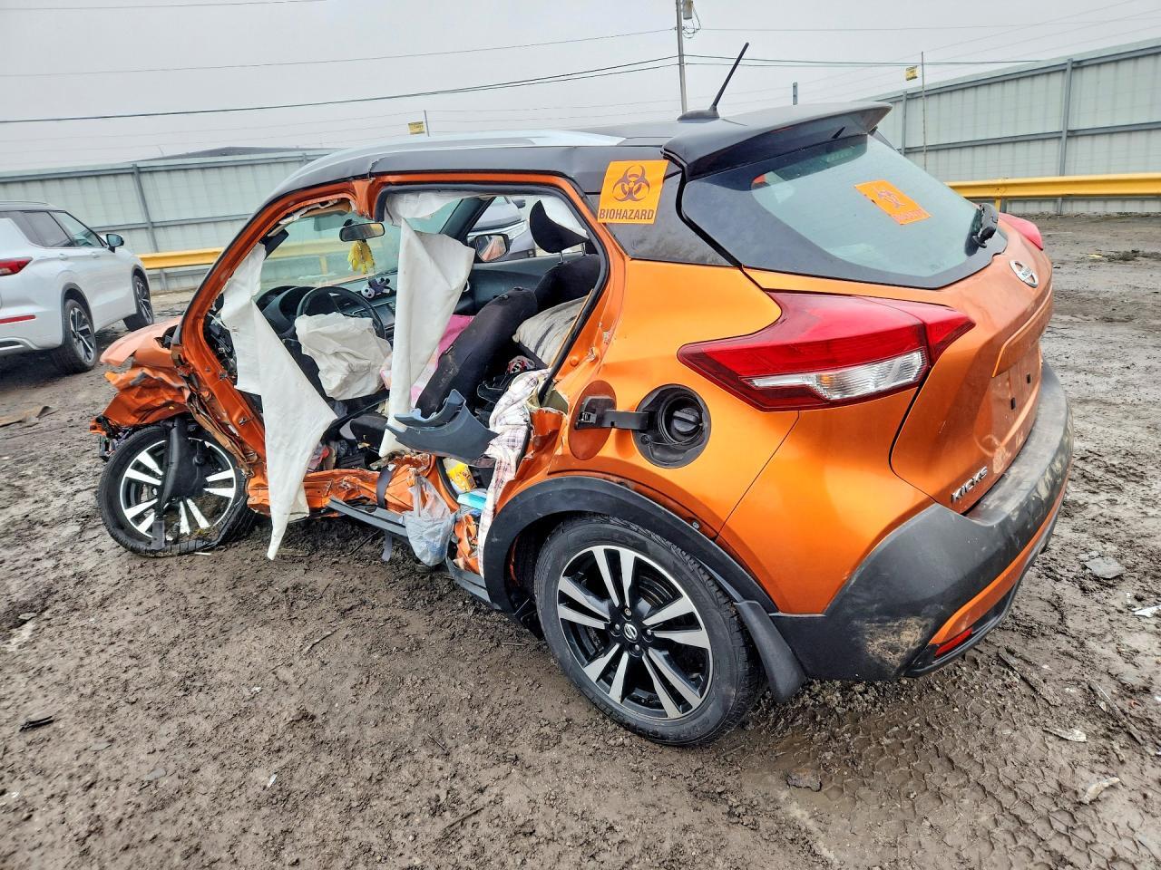 2019 NISSAN KICKS SR — Фото 2 из 13