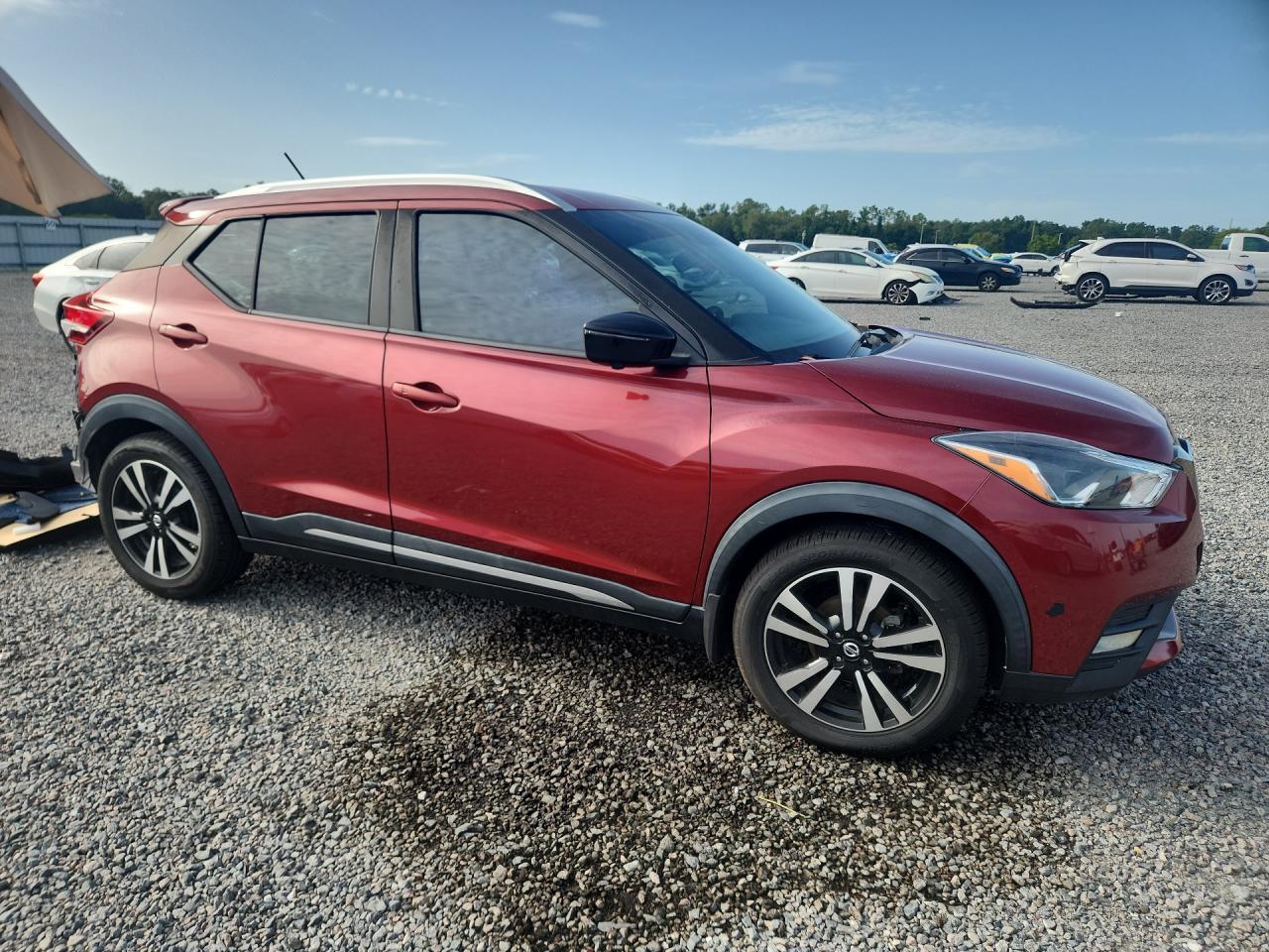 2019 NISSAN KICKS SR — Фото 4 из 13