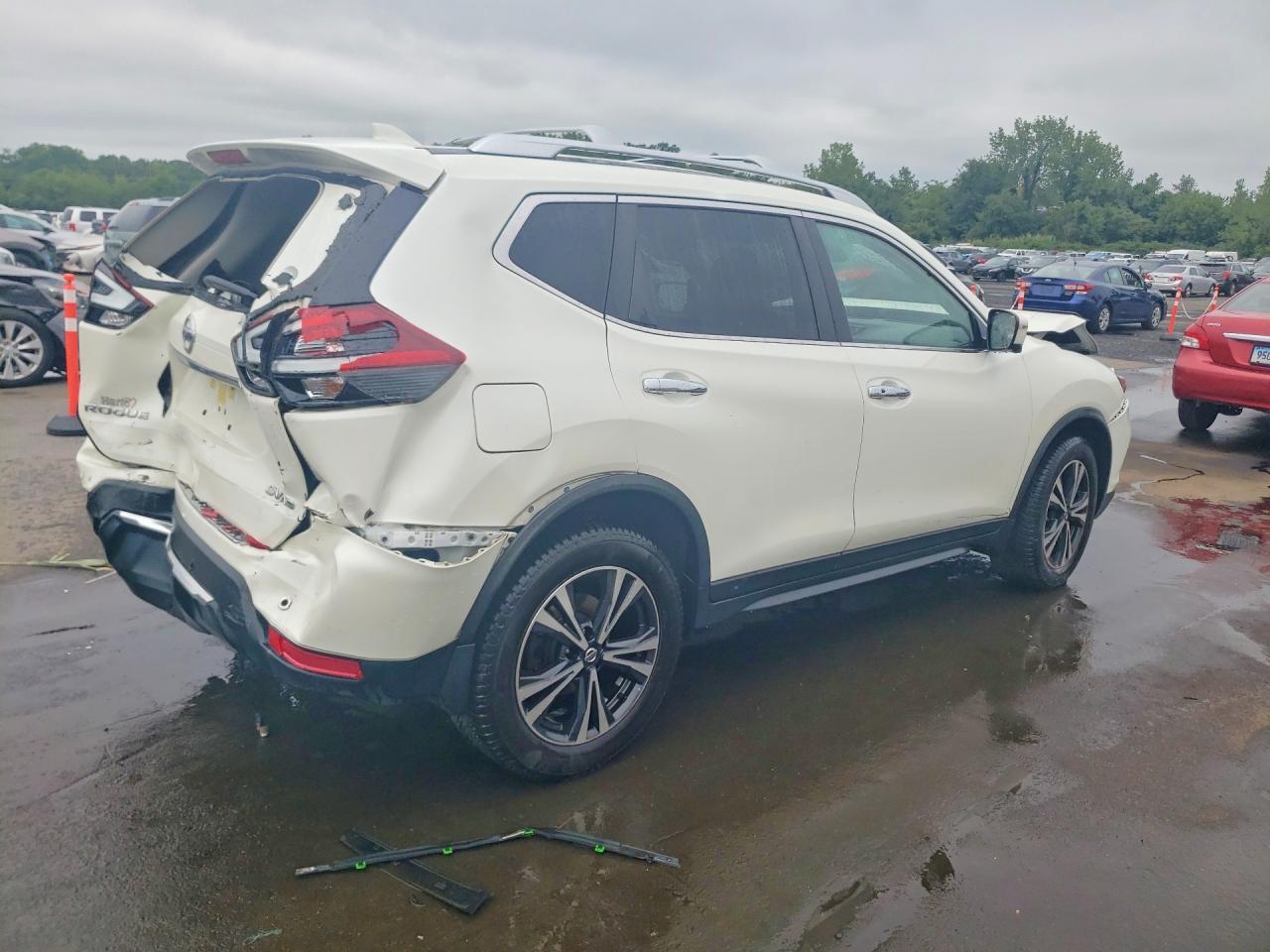 2019 NISSAN ROGUE SV — Фото 3 из 16