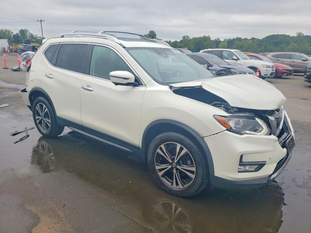 2019 NISSAN ROGUE SV — Фото 4 из 16