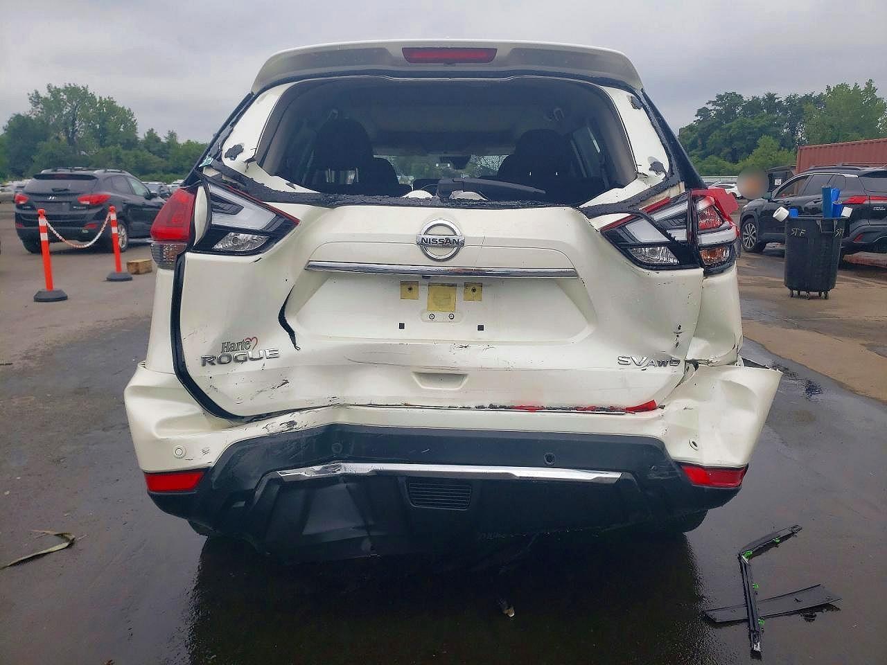 2019 NISSAN ROGUE SV — Фото 8 из 16