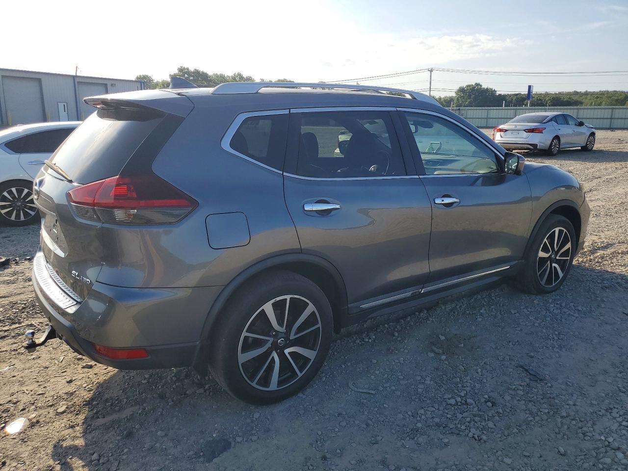 2019 NISSAN ROGUE SL — Фото 3 из 13