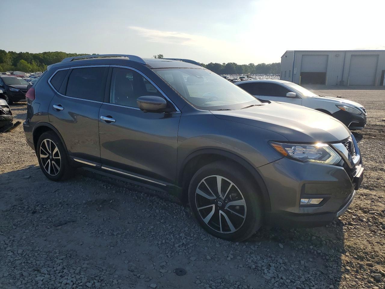 2019 NISSAN ROGUE SL — Фото 4 из 13