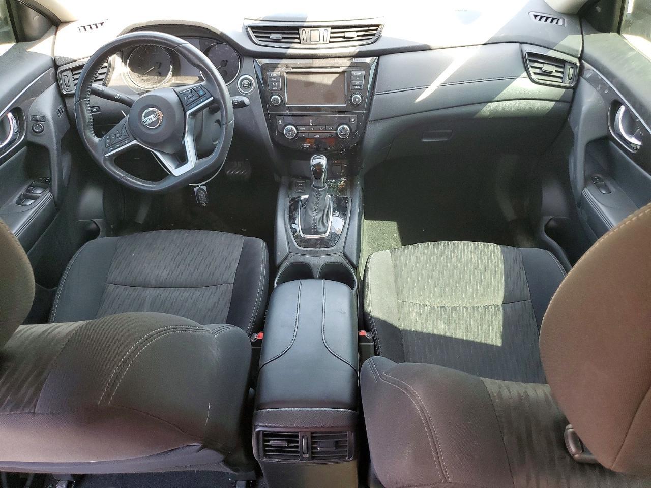2019 NISSAN ROGUE SV — Фото 8 из 14