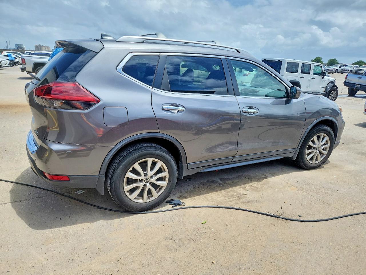 2019 NISSAN ROGUE S — Фото 3 из 13