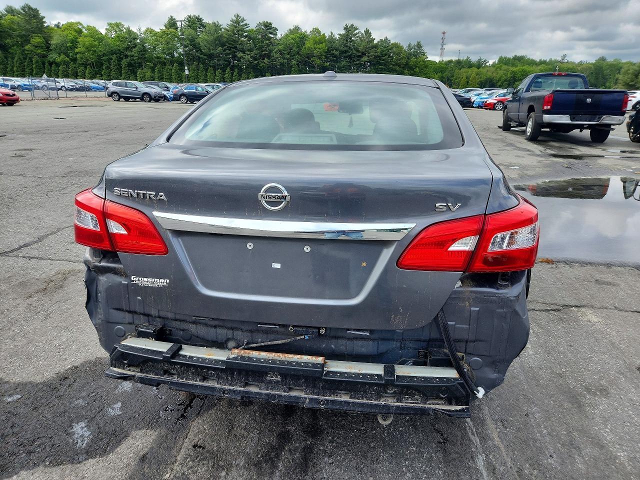 2019 NISSAN SENTRA SV — Фото 6 из 12