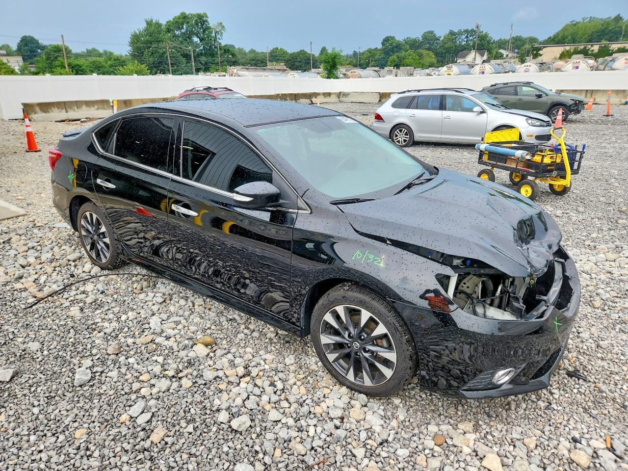 2019 NISSAN SENTRA SR — Фото 4 из 13