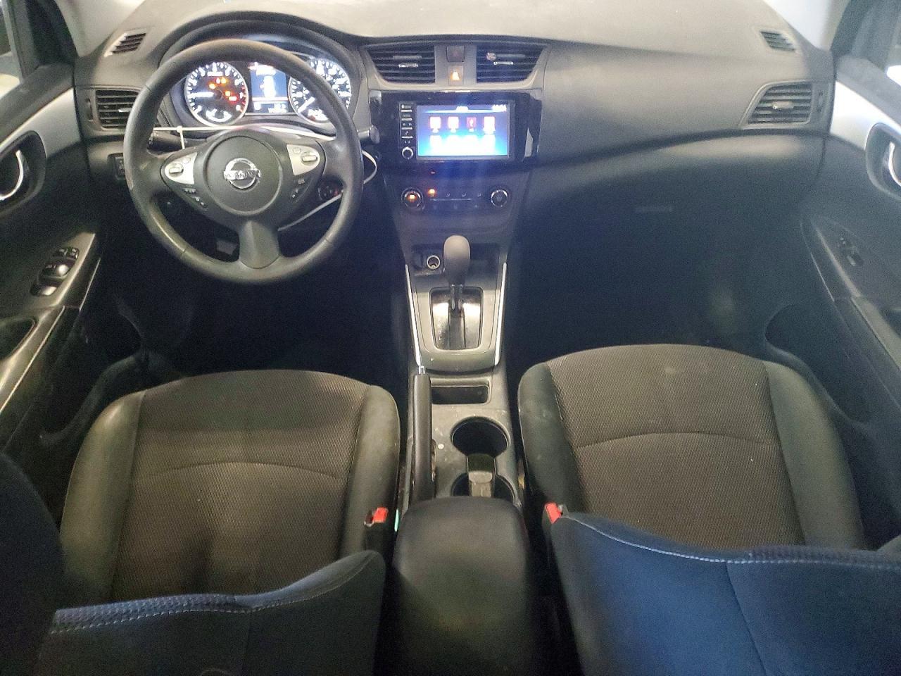 2019 NISSAN SENTRA S — Фото 8 из 12