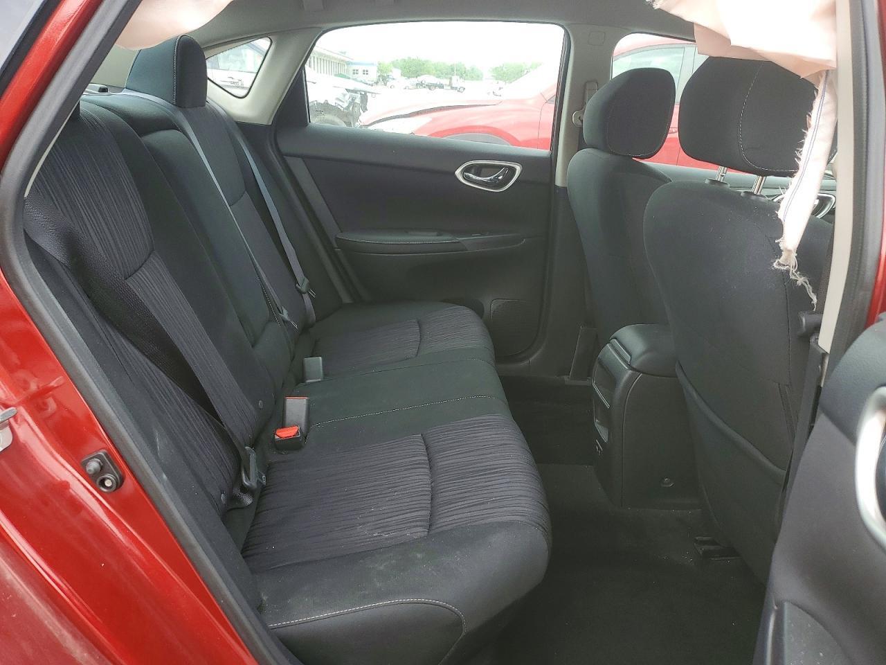 2019 NISSAN SENTRA SV — Фото 10 из 12