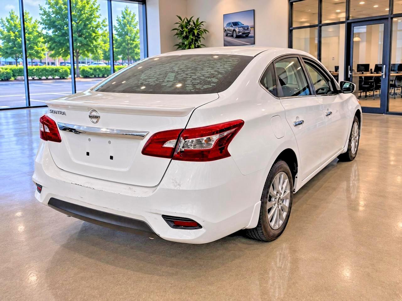2019 NISSAN SENTRA S — Фото 4 из 10
