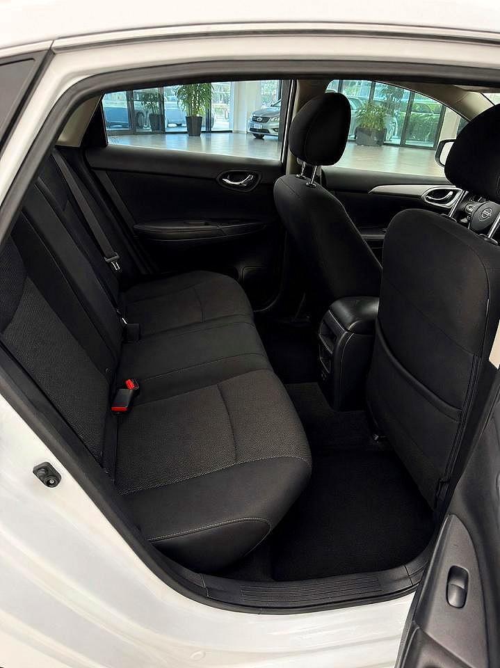 2019 NISSAN SENTRA S — Фото 6 из 10