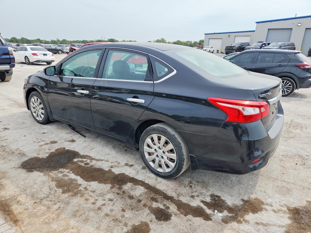 2019 NISSAN SENTRA S — Фото 2 из 12