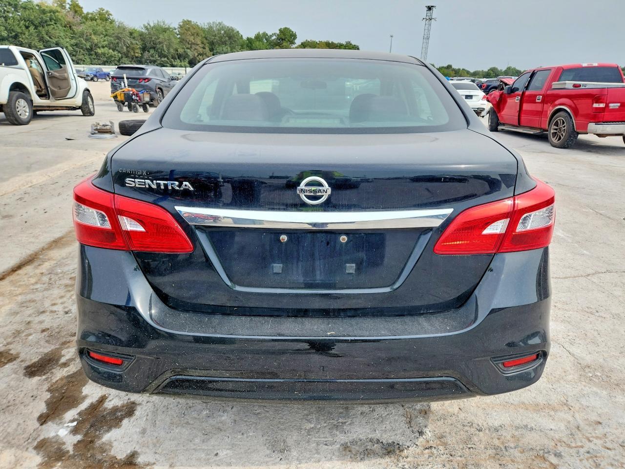 2019 NISSAN SENTRA S — Фото 6 из 12