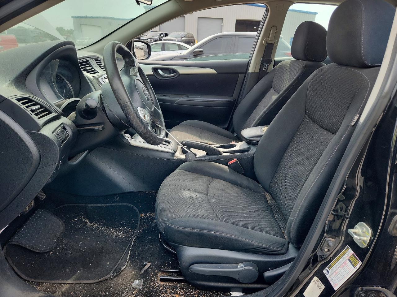2019 NISSAN SENTRA S — Фото 7 из 12