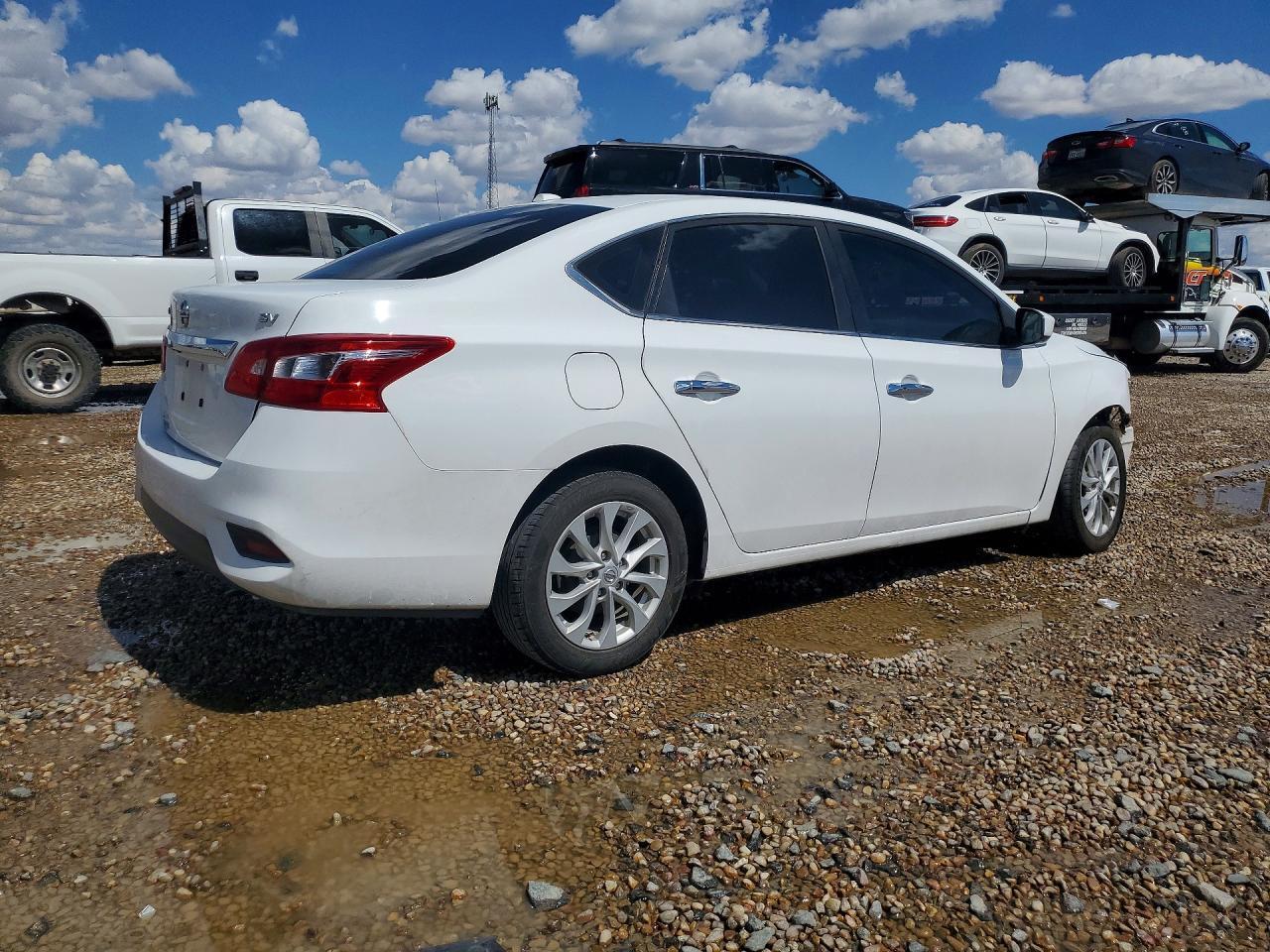 2019 NISSAN SENTRA SV — Фото 3 из 14
