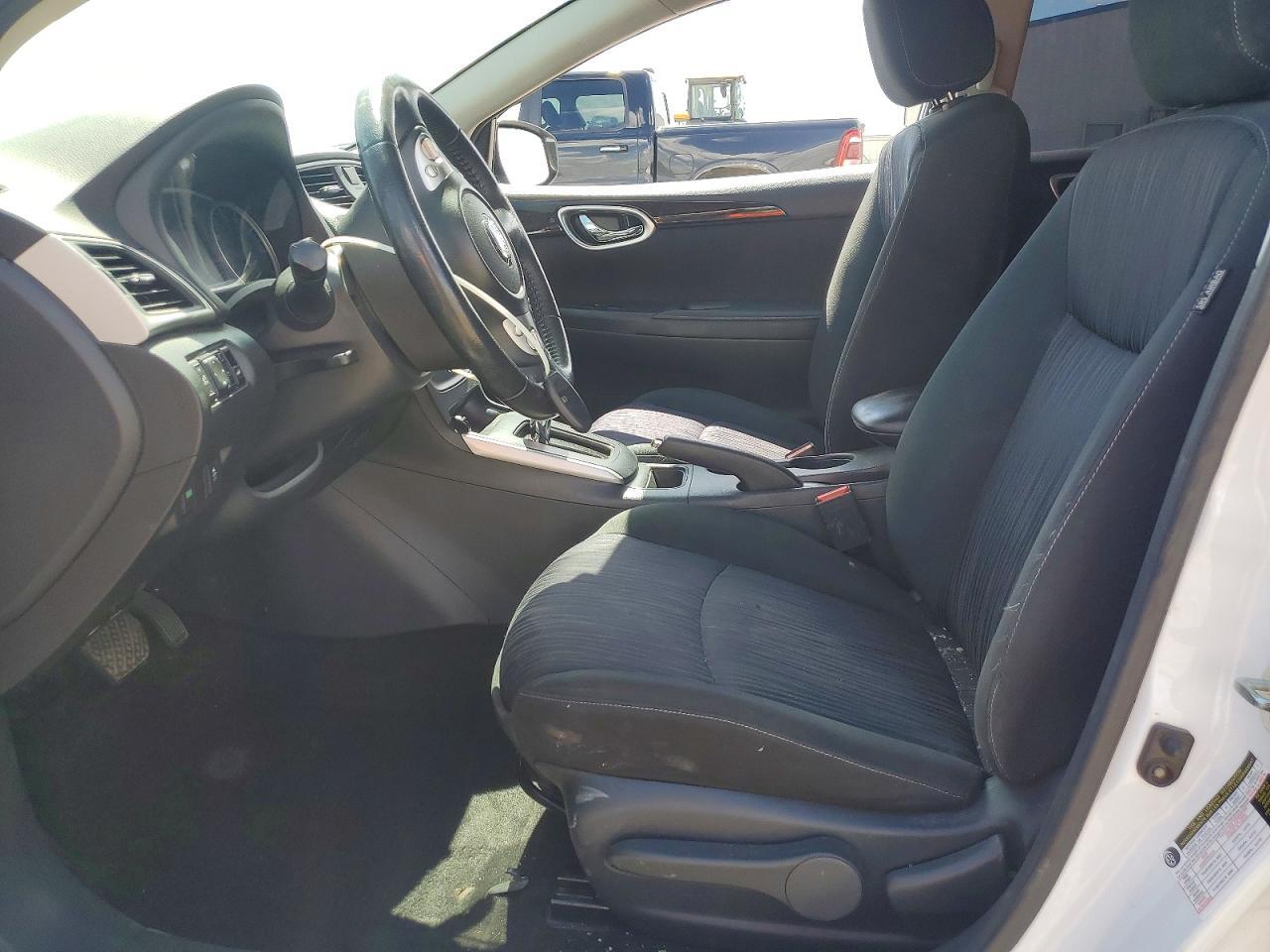 2019 NISSAN SENTRA SV — Фото 7 из 14