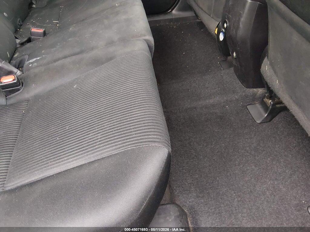 2T3ZFREV6HW335446 2017 TOYOTA RAV4 photo no. 8